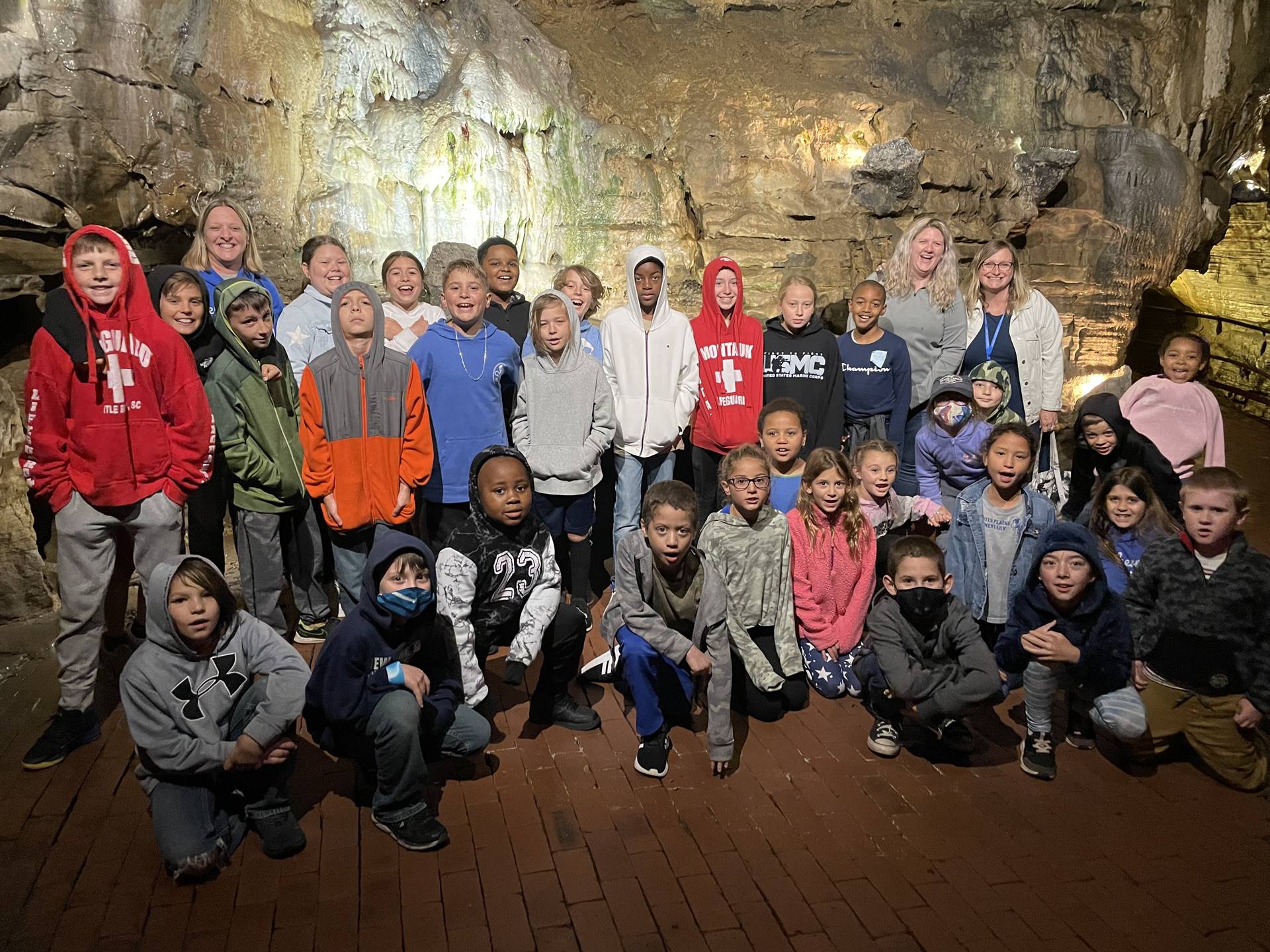 2nd and 4th grade field trip to Howe&#39;s Cavern